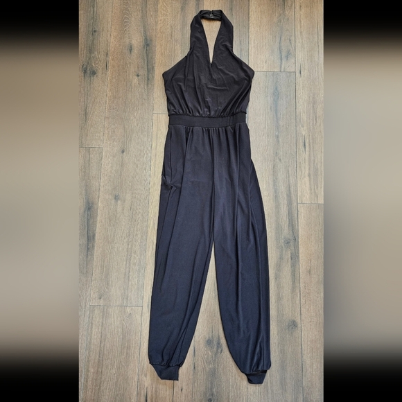 NWT Express Black Jumpsuit - Size XS - Picture 14 of 14